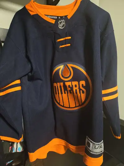 Oilers Youth L/XL jersey, View more