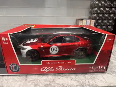 1/18 diecast Burago Alfa Romeo Guilia GTam new, View more