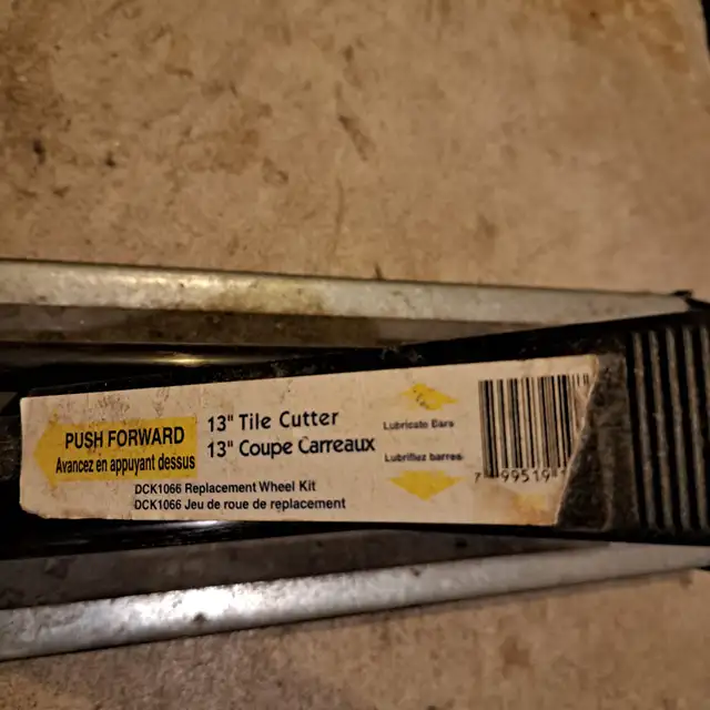 Tile cutter in Hand Tools in Calgary - Image 3