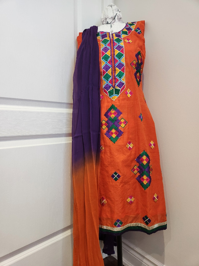 XS Orange and purple 3 piece suit in Women's - Other in Mississauga / Peel Region