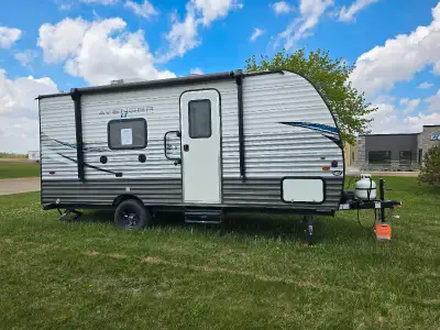 2021 Avenger LT 16 FQ Only used a few times Stored inside every winter Well taken care of Includes e...