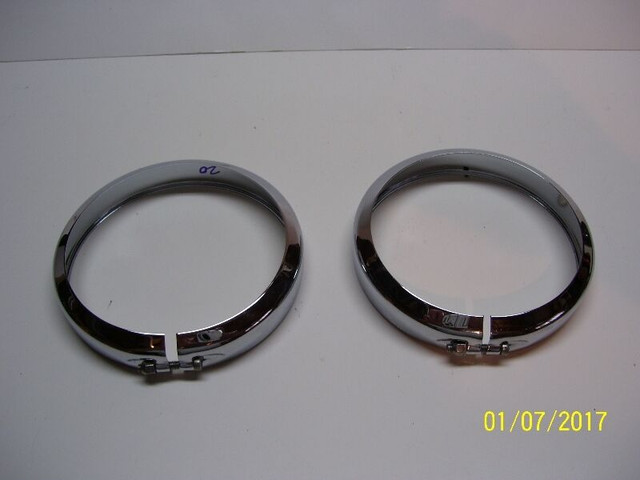 Harley Passing Lamp Trim Rings New Take Off's (OEM 68725-62A) in Motorcycle Parts & Accessories in Owen Sound - Image 4