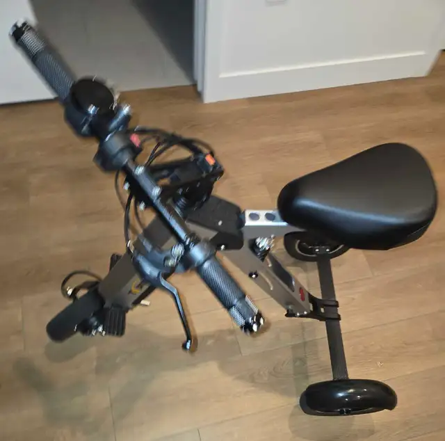 Topmate ES35 Scooter in eBike in Saint-Hyacinthe - Image 2
