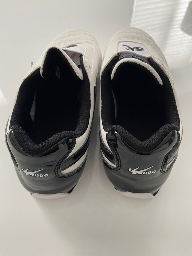 Taekwondo Martial Arts Indoor Shoes Size 5.5 in Other in Mississauga / Peel Region - Image 3