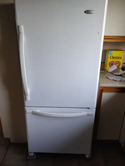 Réfrigérateur Whirlpool  Gold, View more