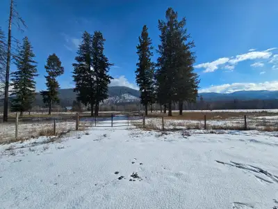 Located a couple minutes from Lumby and just 20 minutes from Vernon and , you can enjoy a peaceful,...