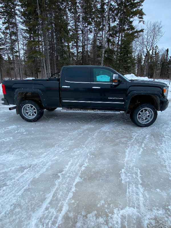 2015 GMC Denali in Cars & Trucks in Winnipeg