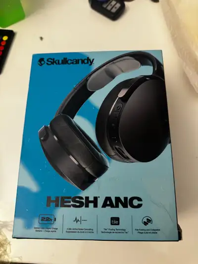 Skullcandy Hesh ANC Headphones – Noise Cancelling Selling my Skullcandy Hesh ANC wireless headphones...