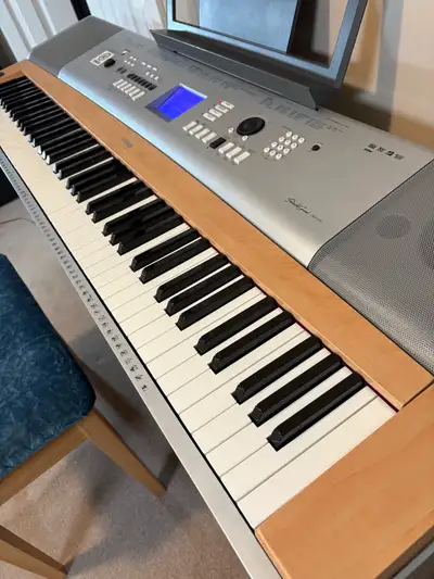 YAMAHA 88 WEIGHTED KEYS & FULL SET OF PEDALS , View more
