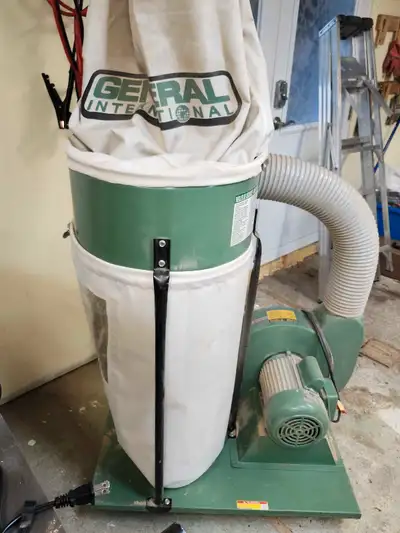 Aspirateur collecteur de poussière/ copaux de bois, View more