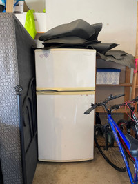 Used kitchen aid fridge 