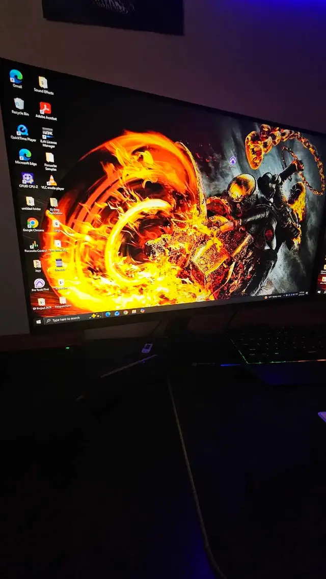 SAMSUNG SR35 Series 27 inch in Desktop Computers in City of Montréal - Image 3