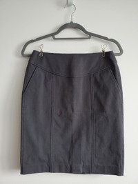 BNWT Grey Pencil Skirt (Sz 4)