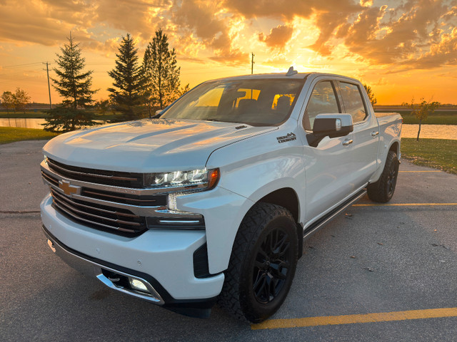 2019 CHEVROLET SILVERADO HIGH COUNTRY in Cars & Trucks in Winnipeg