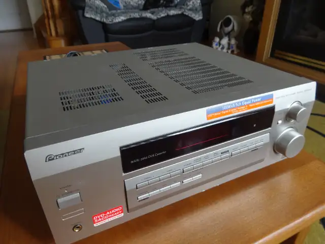 Pioneer VSX-D412-S/500W/5.1 channel/AV receiver for sale in Stereo Systems & Home Theatre in Markham / York Region - Image 2