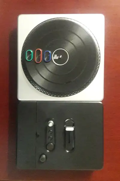 NINTENDO WII DJ Hero Turntable $40