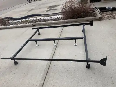 King sz adjustable metal frame , View more