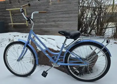 BRAND NEW CCM WEEKENDER Bike. 24" Wheel. Tons of Accessories, View more