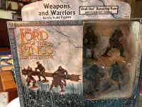 Lord of the rings mini figures in box
