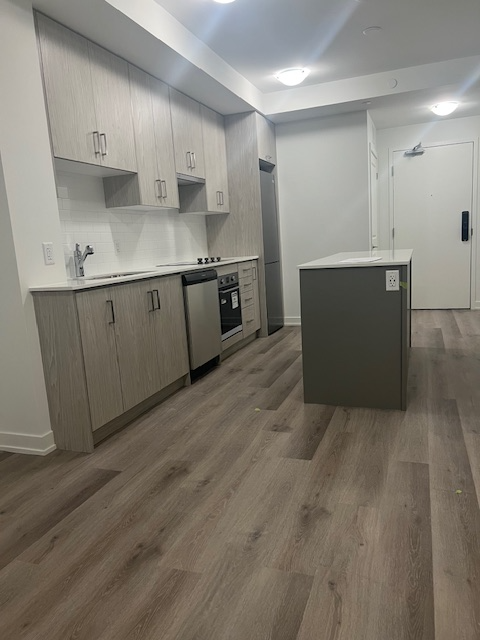 CONDO - Stoney Creek Waterfront