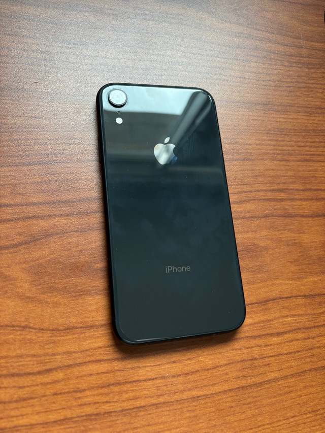 iPhone XR  in Cell Phones in City of Toronto - Image 2