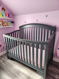 Full Size Wooden Baby Infant Crib With Mattress