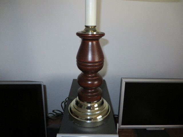 LAMP FOR LIVING OR BEDROOM in Other in Kitchener / Waterloo - Image 2