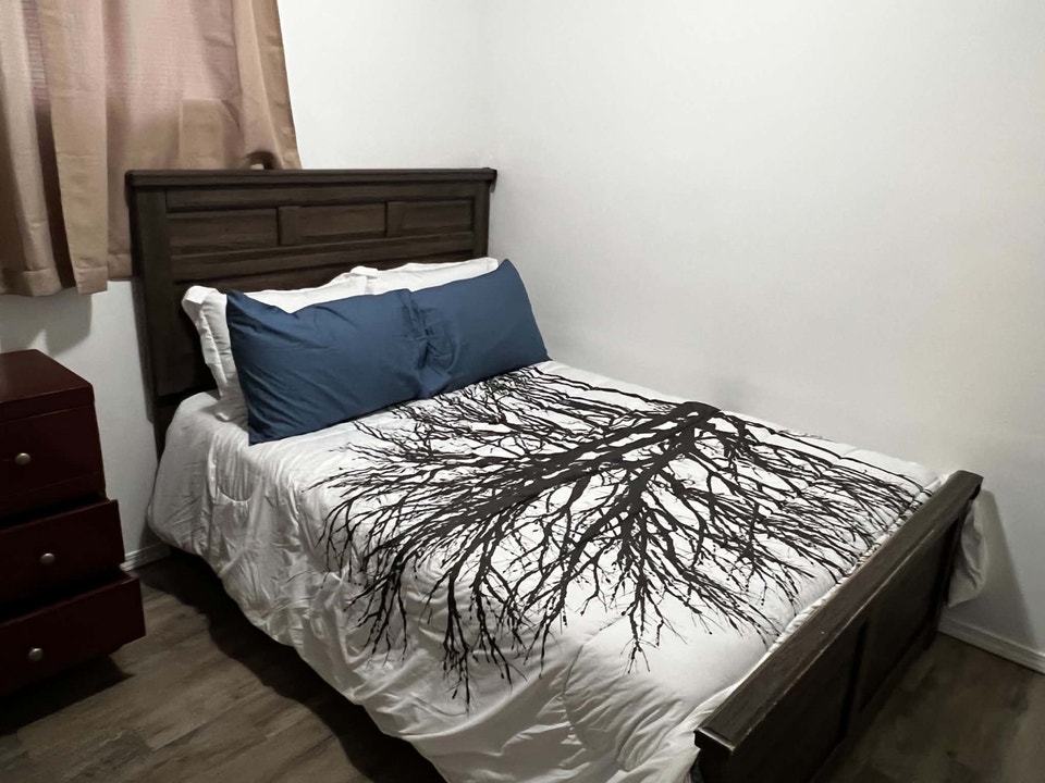 two bedroom unit for rent 3