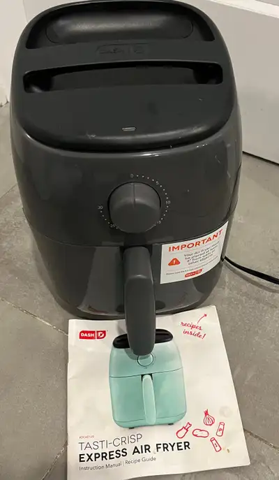 Dash Air Fryer (used once)