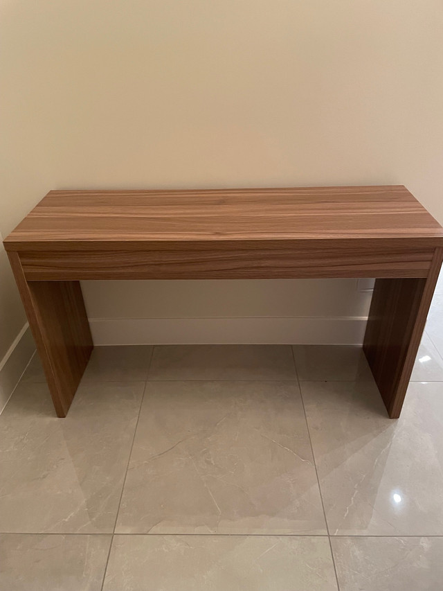 Entry/console table 48” in Other Tables in Laval / North Shore