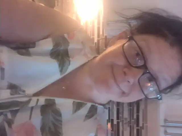 Nanny/Babysitter Available in Child Care in Kitchener / Waterloo - Image 2