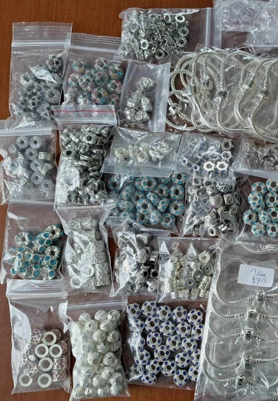 Huge Lot of Lg Hole Jewelry Making Supplies- All New!! in Hobbies & Crafts in Moncton - Image 2