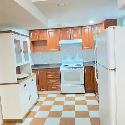 1 bedroom basement separate Sharing laundry. Heat and hydra included water 30% close to bus stop gro...