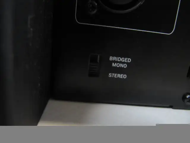 Audiotrak 500 Stereo Reference Commercial Pro Amplifier 500w/ch in Stereo Systems & Home Theatre in Mississauga / Peel Region - Image 9