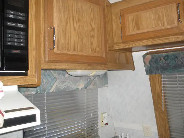 1995 Terry Jubilee 29 Ft. RV Bumper Tow Restoration Project in Travel Trailers & Campers in Kamloops - Image 8