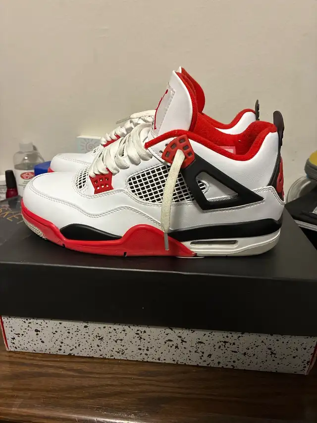 Jordan 4 fire red (2020) release in Men's Shoes in City of Toronto - Image 3