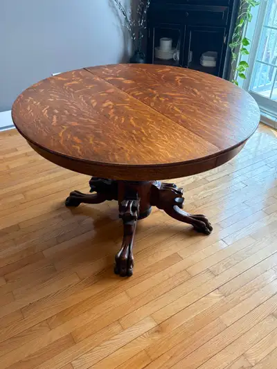 Table style antique en bois, View more