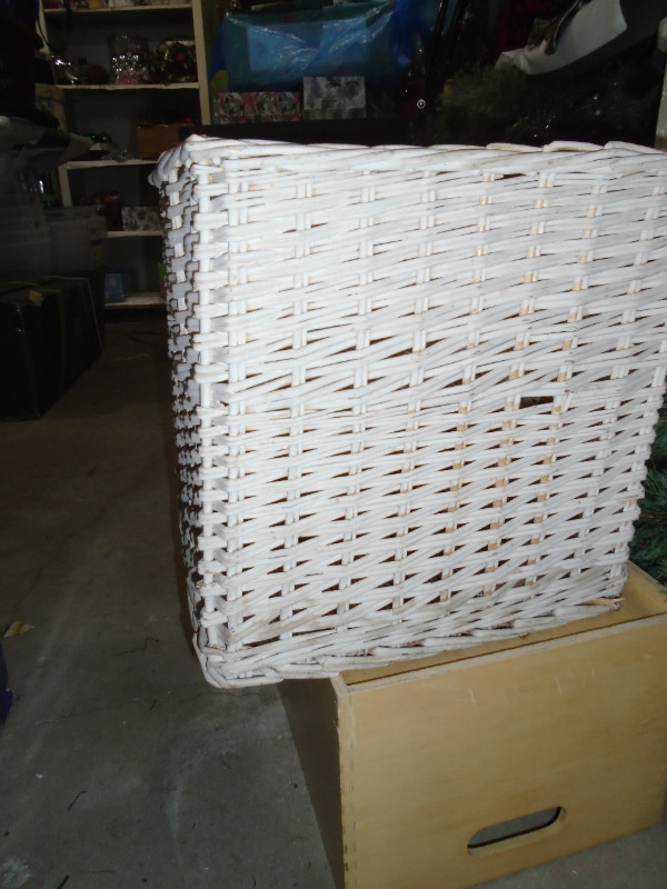 White Wicker Basket 12 x 12 Inches $10. in Accessories in Thunder Bay - Image 2