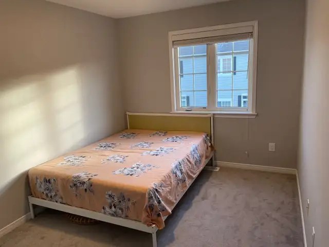 room for a rent in barrhaven for female only children in Room Rentals & Roommates in Ottawa - Image 3
