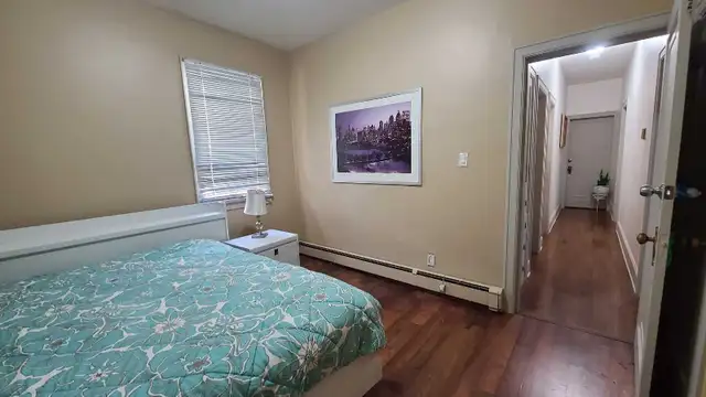 ROOM FOR RENT 