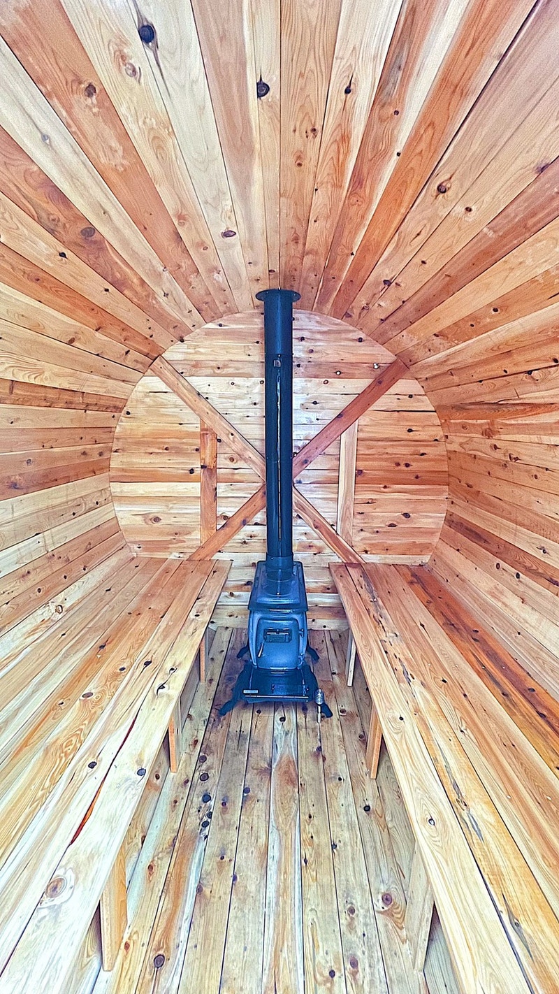 Traditional Handcrafted Cedar 8x7 Barrel Sauna Outdoor Décor Ottawa