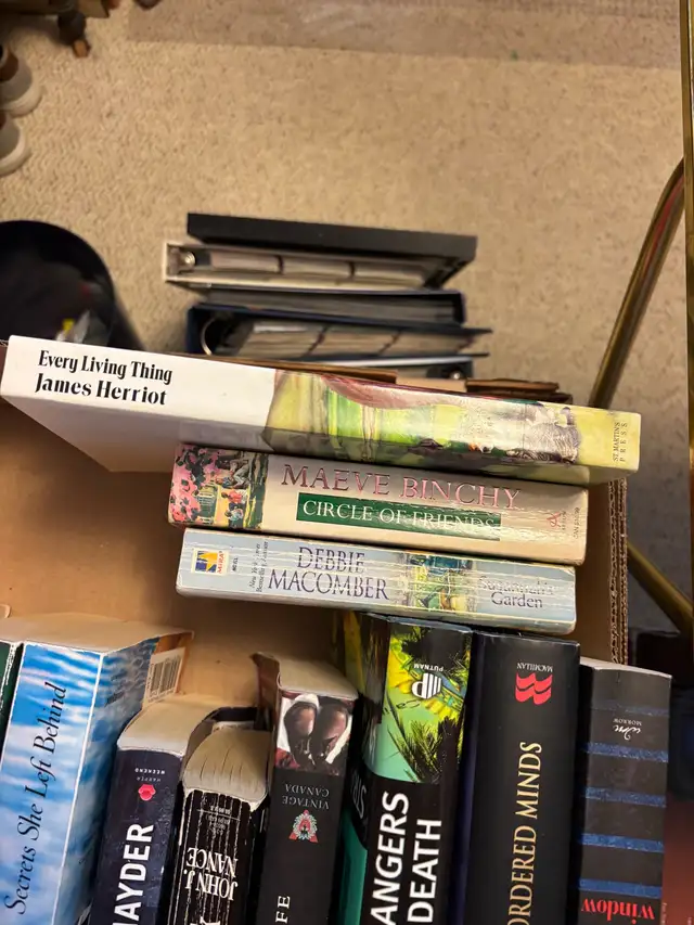 Assorted Paperbacks 575594693615964162