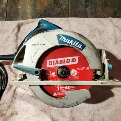MAKITA 7-1/4"  5,800 RPM CORDED, SKILL SAW, W/LED LIGHT, BLOWER, View more