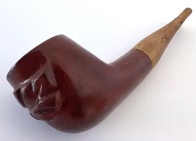LIRE JUSQU'À LA FIN DU TEXTE. Antiquité 1950 Collection Pipe à tabac sculptée. Foyer et tuyau en boi...