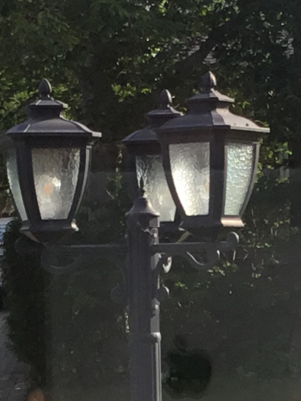 Tête de lampadaire 100$ in Outdoor Lighting in Laval / North Shore
