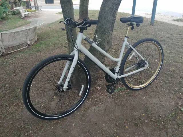 Mountain Equipment Company Hybrid City Bike