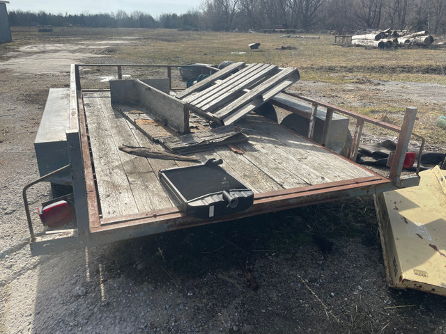 12-14 Foot Trailer  in Other in Kawartha Lakes - Image 2
