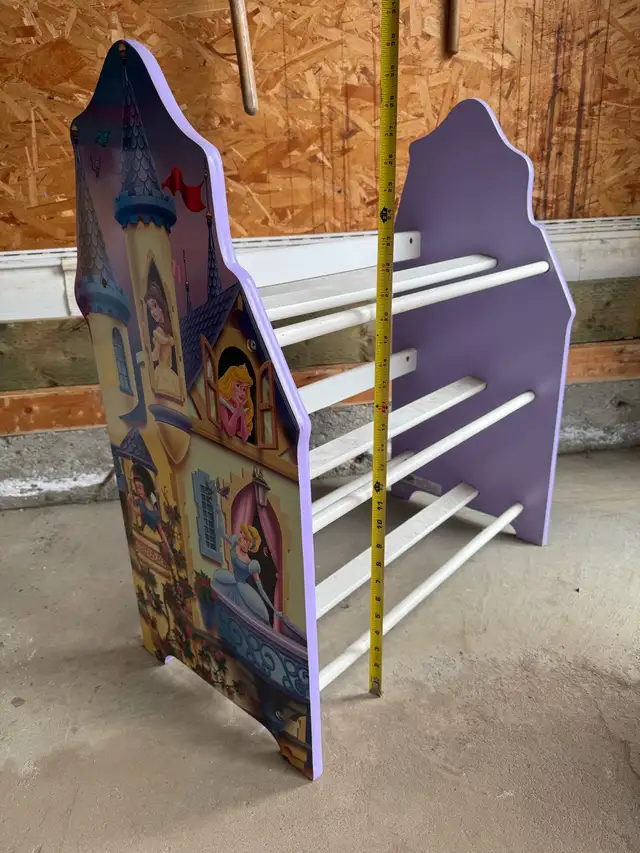 Disney Princess Shelf in Bookcases & Shelving Units in Strathcona County - Image 5