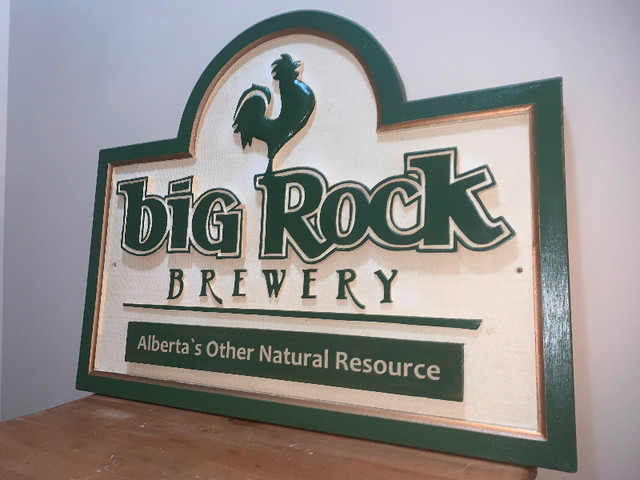 Big Rock Brewery Original vintage beer sign excellent condition in Arts & Collectibles in Calgary - Image 4