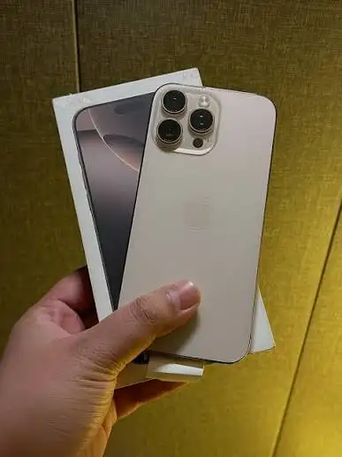iphone 16 pro max, View more